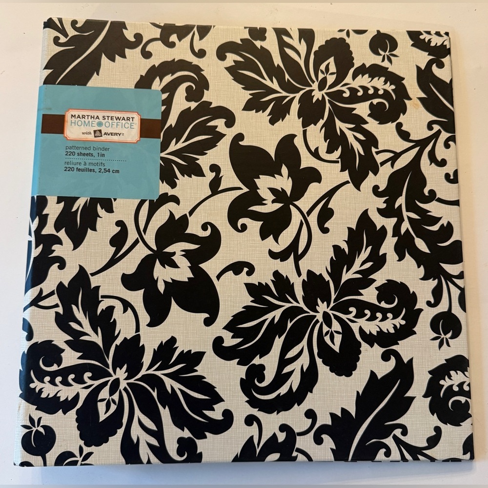 Martha Stewart Black & White Floral Paisley 3 Slant D-Ring 1” Binder 11” x 11.5”